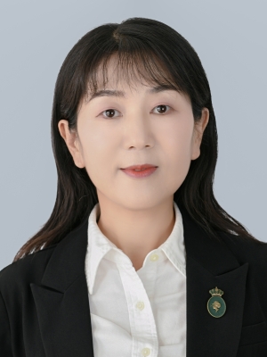 卓莉